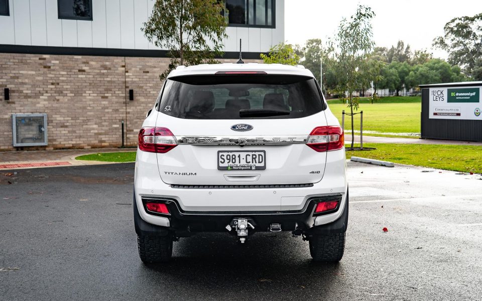 2022 Ford Everest Titanium