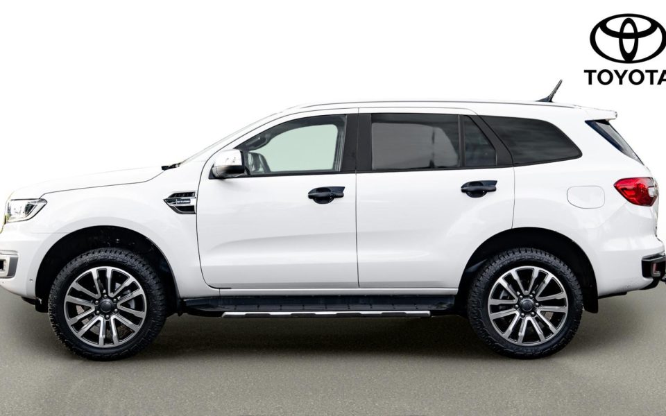 2022 Ford Everest Titanium
