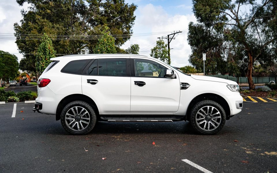 2022 Ford Everest Titanium