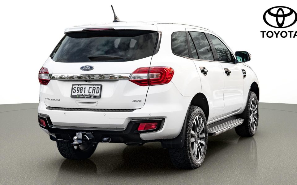 2022 Ford Everest Titanium