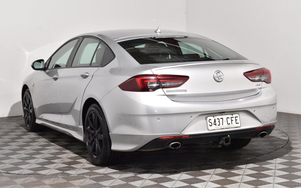 2018 Holden Commodore RS
