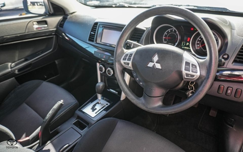 2017 Mitsubishi Lancer ES Sport