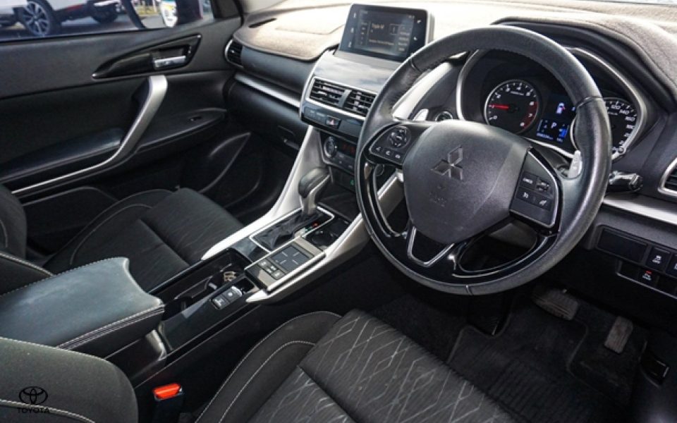 2020 Mitsubishi Eclipse Cross LS