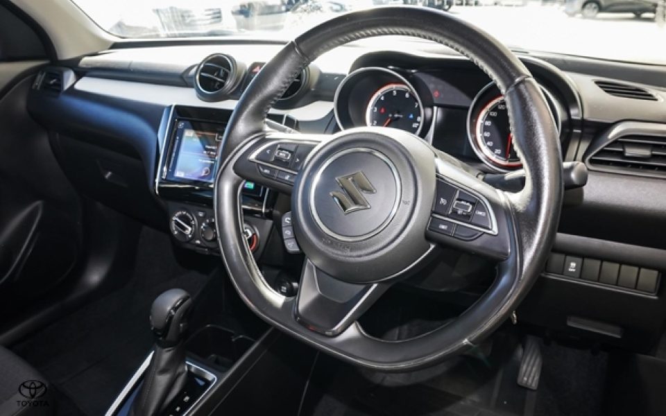 2020 Suzuki Swift GL Navigator