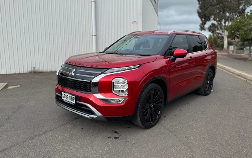 2025 Mitsubishi Outlander Aspire