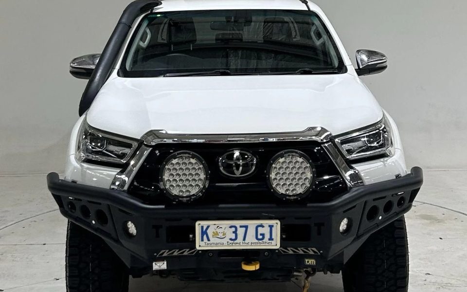 2022 Toyota Hilux SR5