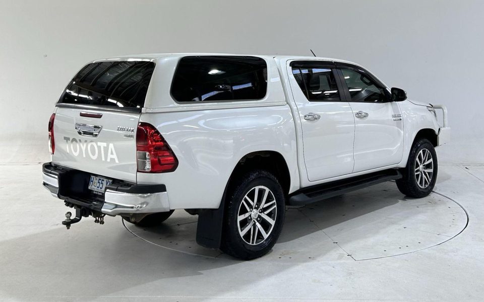 2018 Toyota Hilux SR5