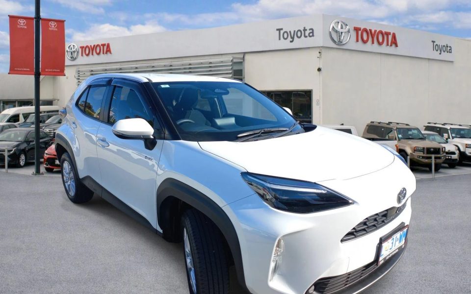 2024 Toyota Yaris Cross Hybrid GX