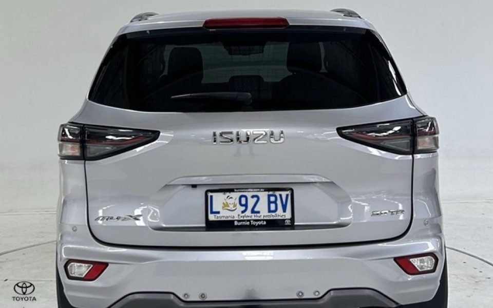 2022 Isuzu MU-X LS-T