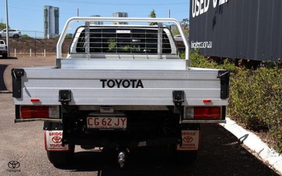 2020 Toyota Hilux SR
