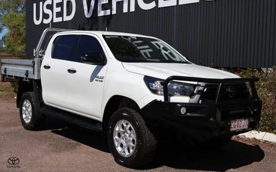 2022 Toyota Hilux SR