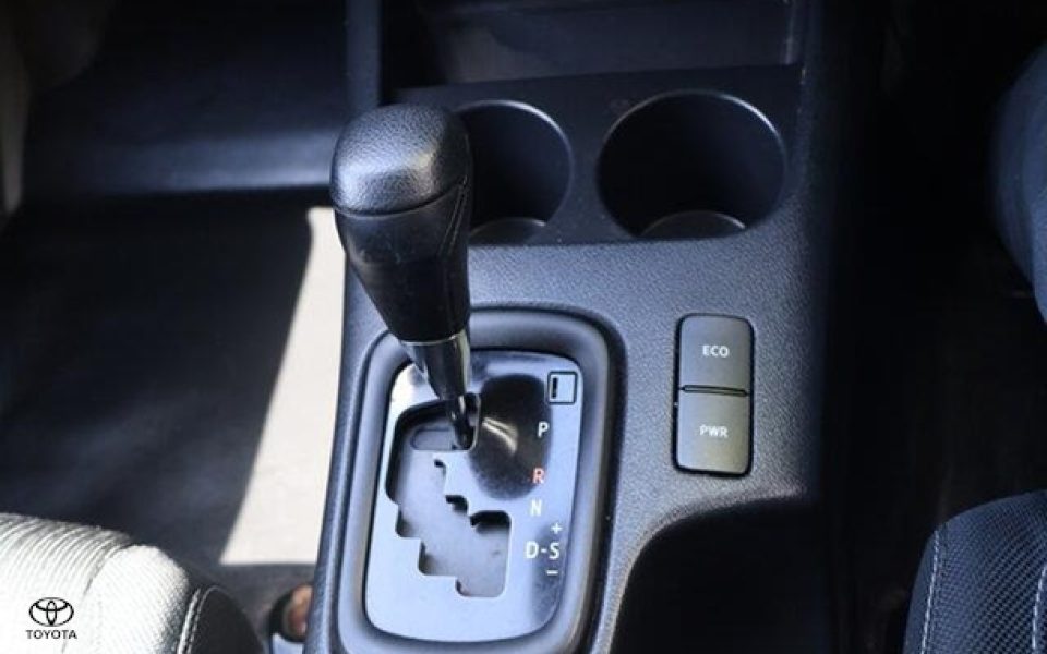 2022 Toyota Hilux SR