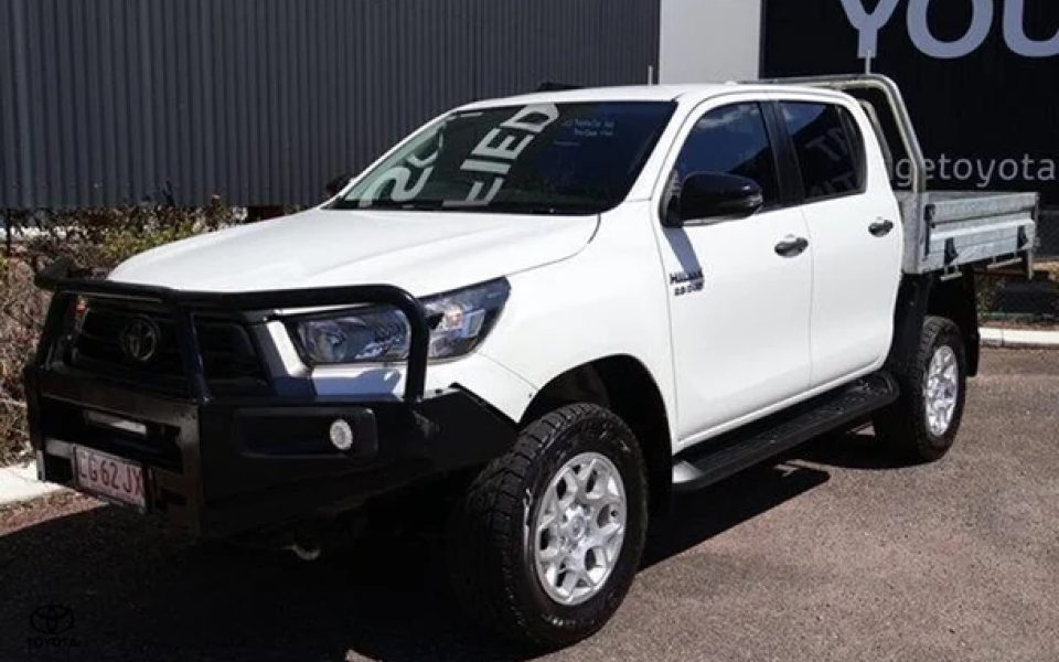 2022 Toyota Hilux SR