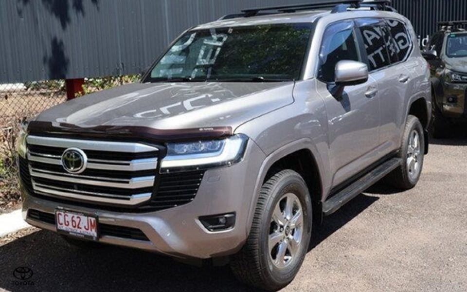 2023 Toyota Landcruiser VX