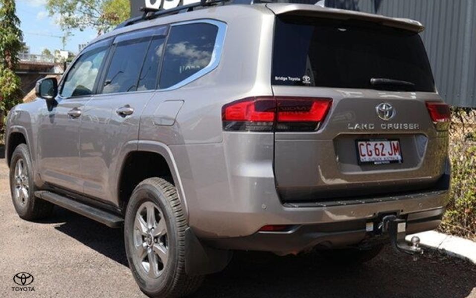 2023 Toyota Landcruiser VX