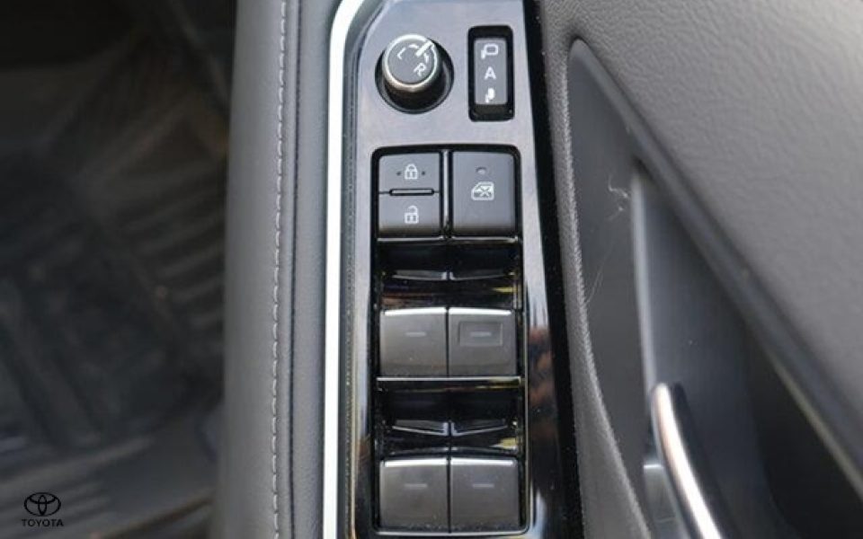 2022 Toyota Landcruiser VX