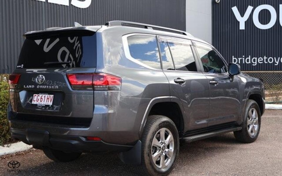 2022 Toyota Landcruiser VX