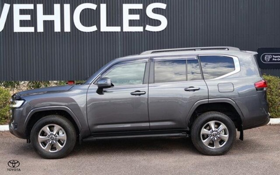 2022 Toyota Landcruiser VX