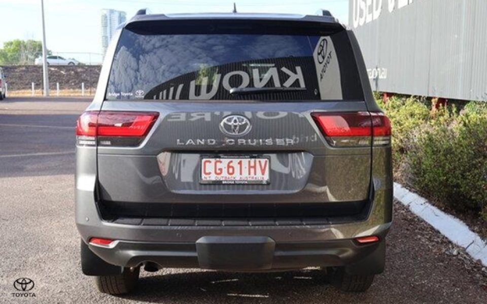 2022 Toyota Landcruiser VX