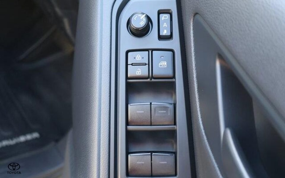 2024 Toyota Landcruiser GXL