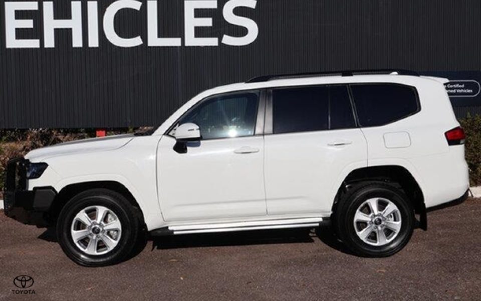 2024 Toyota Landcruiser GXL