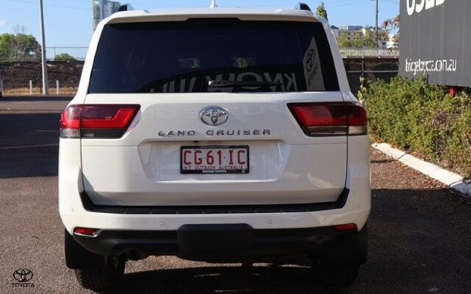 2024 Toyota Landcruiser GXL