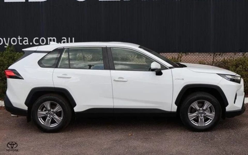 2022 Toyota RAV4 GX