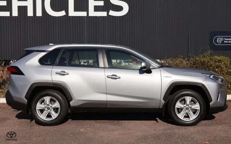 2021 Toyota RAV4 GX