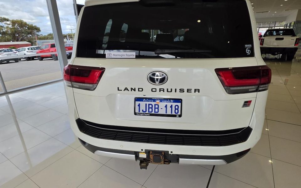 2023 Toyota Landcruiser GR-S