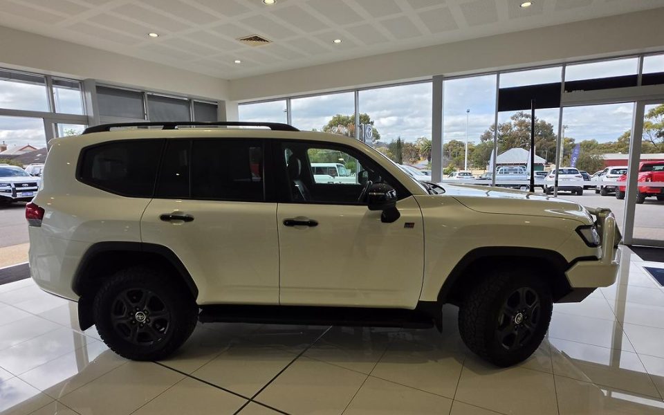 2023 Toyota Landcruiser GR-S