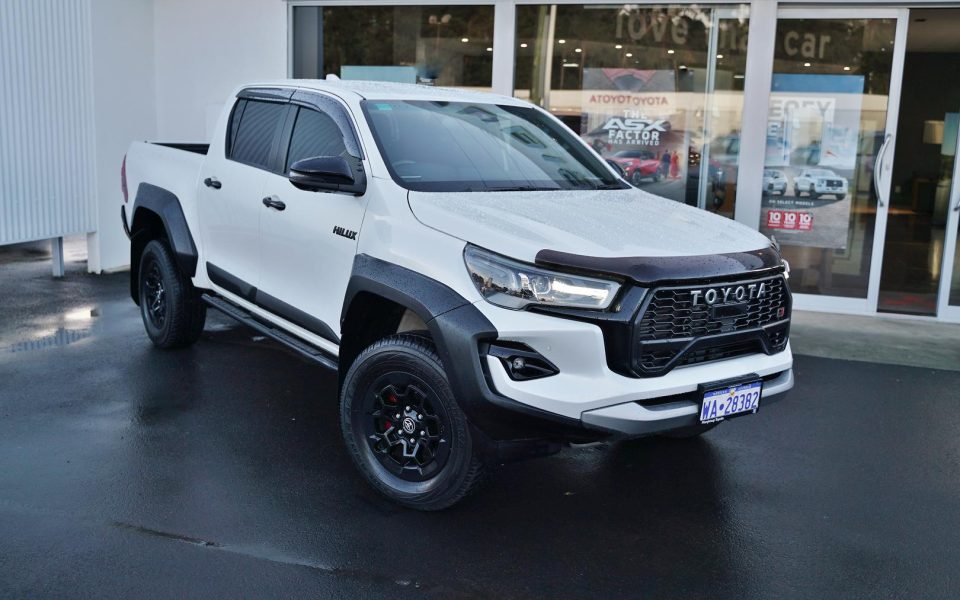 2023 Toyota Hilux GR-S