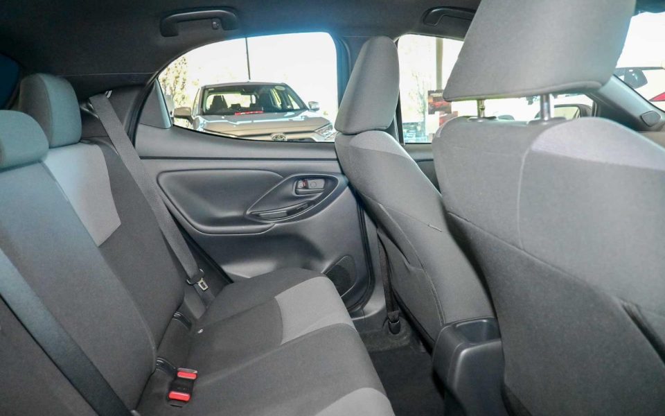 2025 Toyota Yaris Hybrid SX