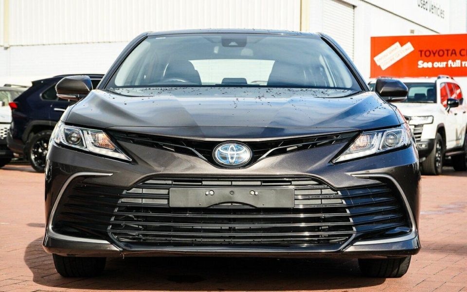 2021 Toyota Camry Hybrid Ascent