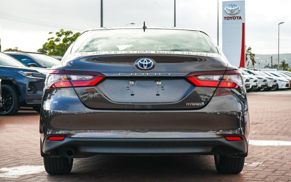 2021 Toyota Camry Hybrid Ascent
