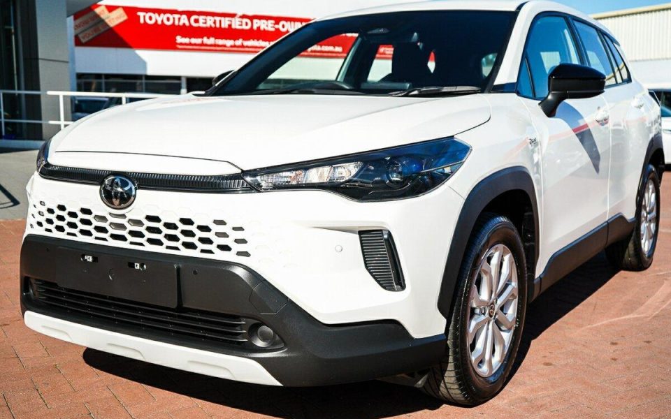 2025 Toyota Corolla Cross HV GX