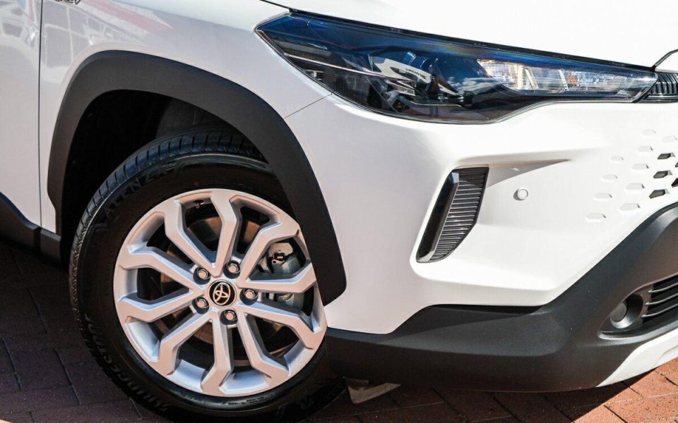 2025 Toyota Corolla Cross HV GX