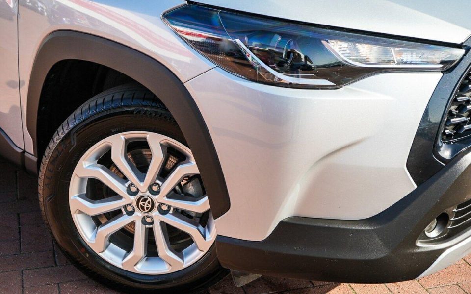 2025 Toyota Corolla Cross HV GX