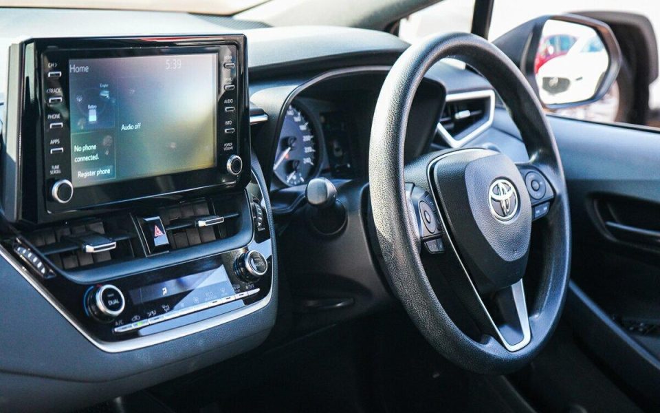 2018 Toyota Corolla Hatch Hybrid Ascent Sport