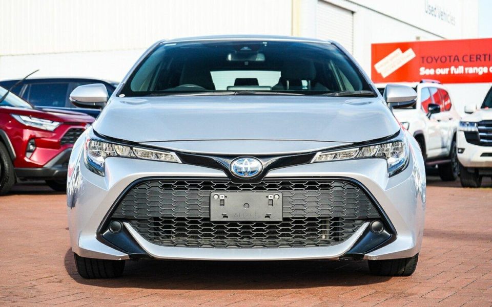 2018 Toyota Corolla Hatch Hybrid Ascent Sport
