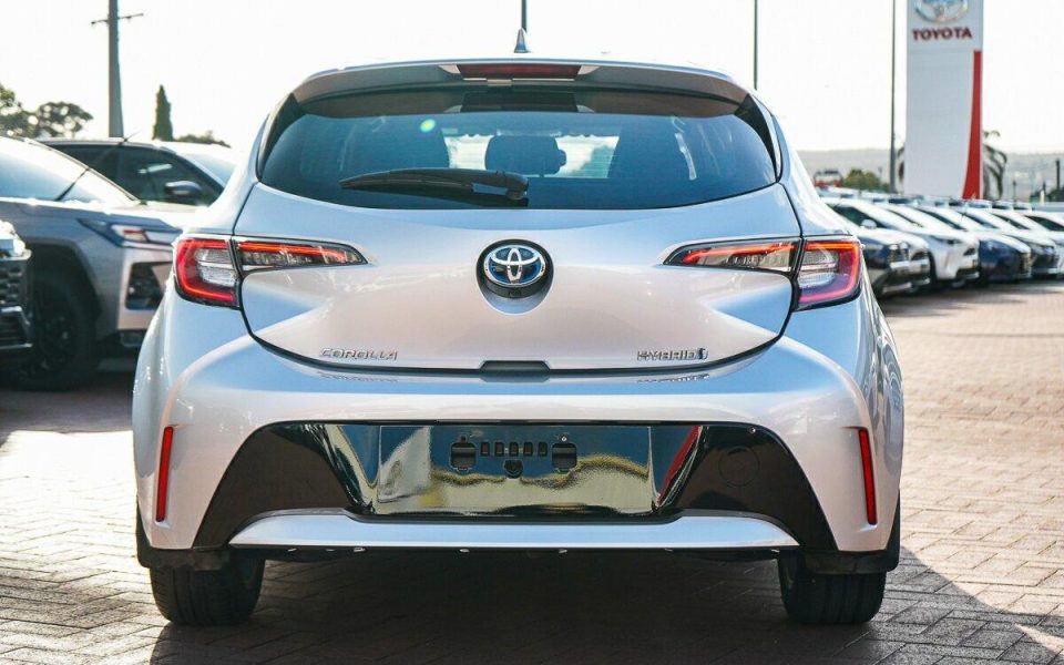 2018 Toyota Corolla Hatch Hybrid Ascent Sport