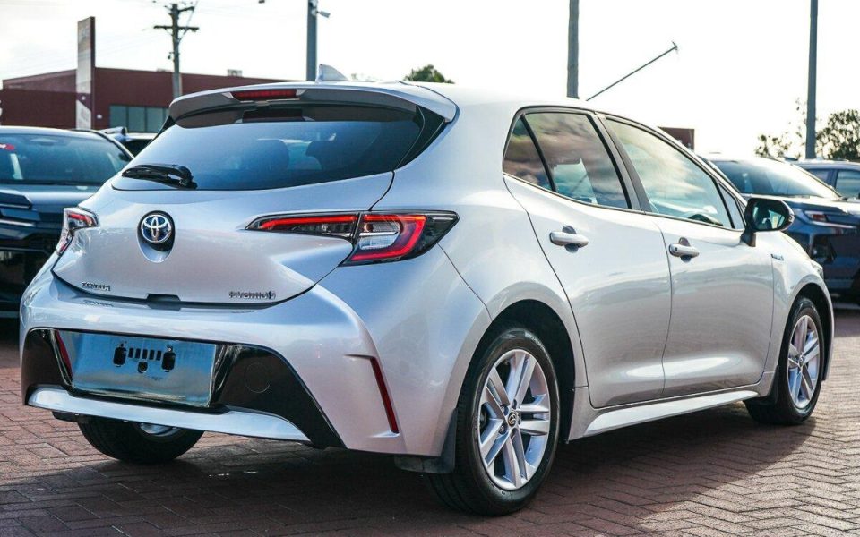 2018 Toyota Corolla Hatch Hybrid Ascent Sport