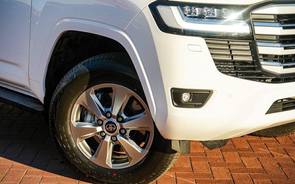 2025 Toyota Landcruiser Sahara