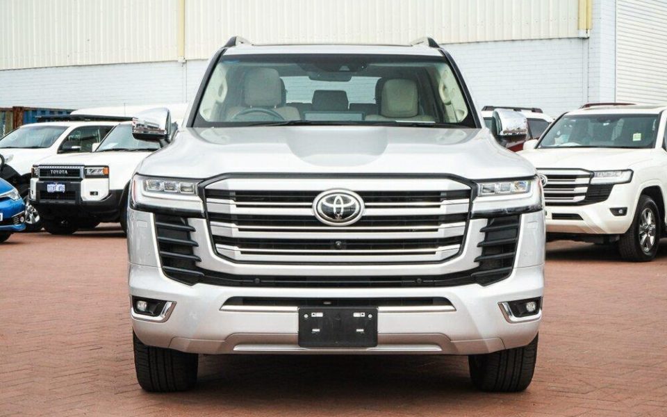 2024 Toyota Landcruiser Sahara ZX