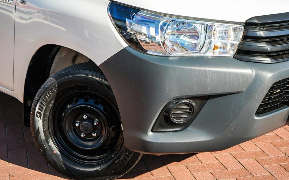 2022 Toyota Hilux 4x2 Workmate
