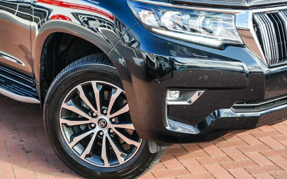 2023 Toyota Prado Kakadu