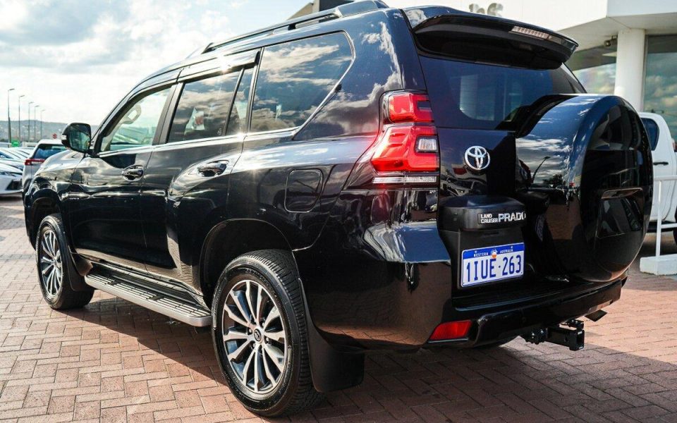 2023 Toyota Prado Kakadu