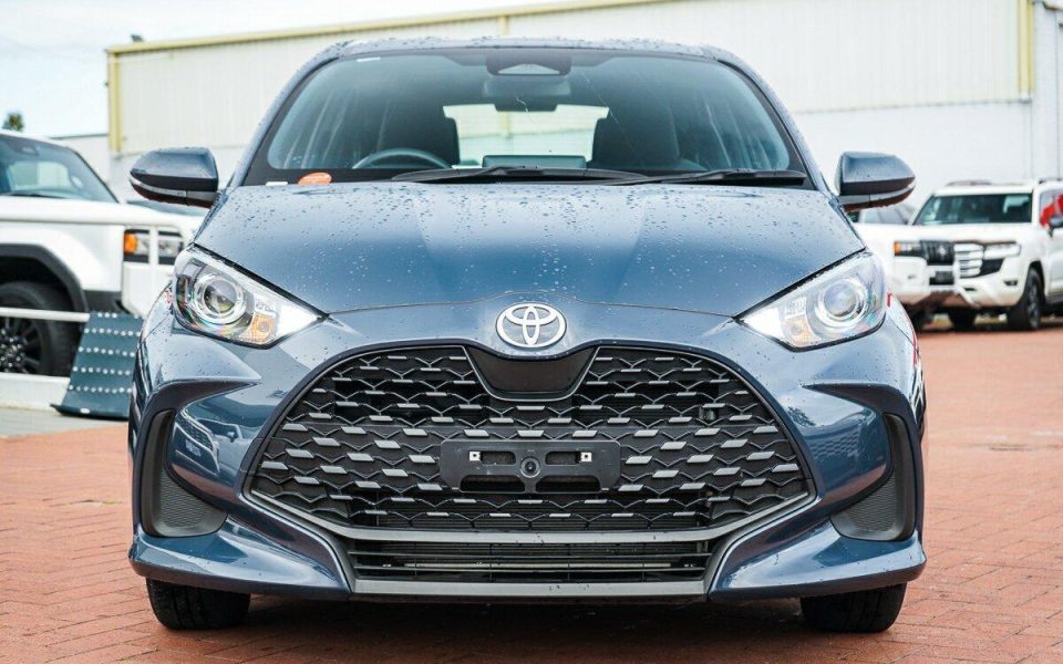 2025 Toyota Yaris Hybrid Ascent Sport