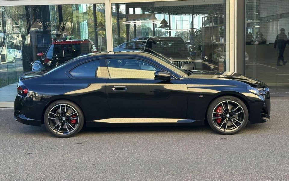 2025 BMW 2 Series M240i xDrive
