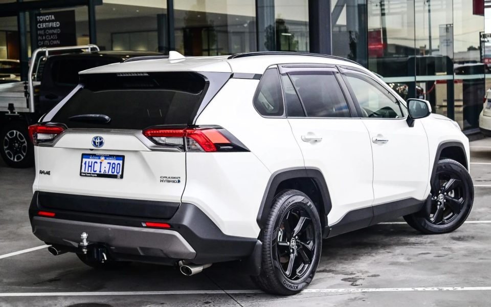 2020 Toyota RAV4 Hybrid Cruiser AWD