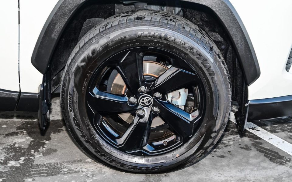 2020 Toyota RAV4 Hybrid Cruiser-2WD